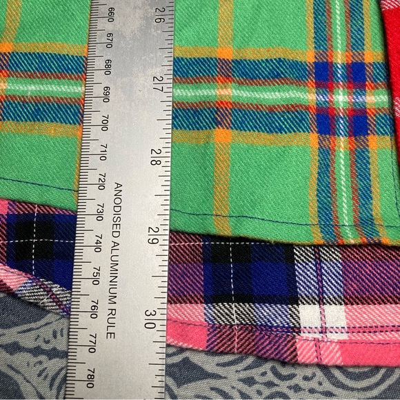 October’s Very Own Flannel Shirt Men’s Medium Multicolor Mash Up Drake OVO Patch - Picture 5 of 7